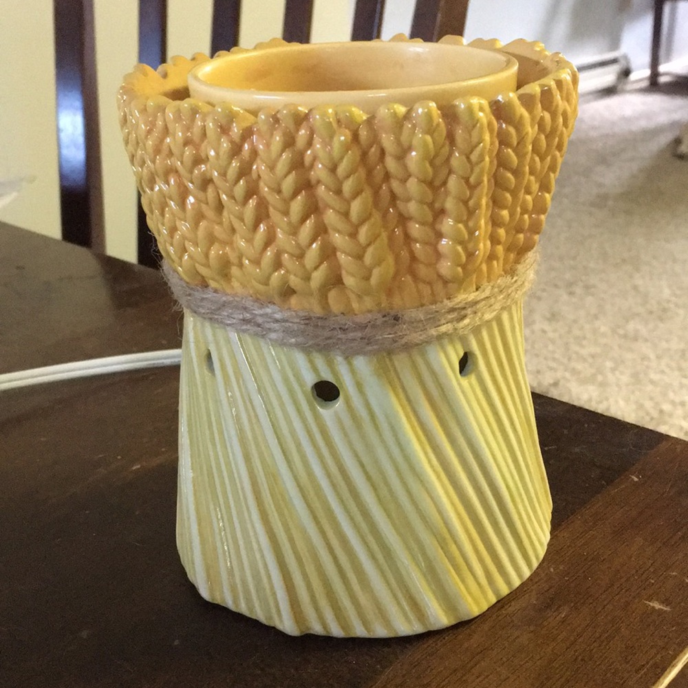 Harvest Scentsy Warmer